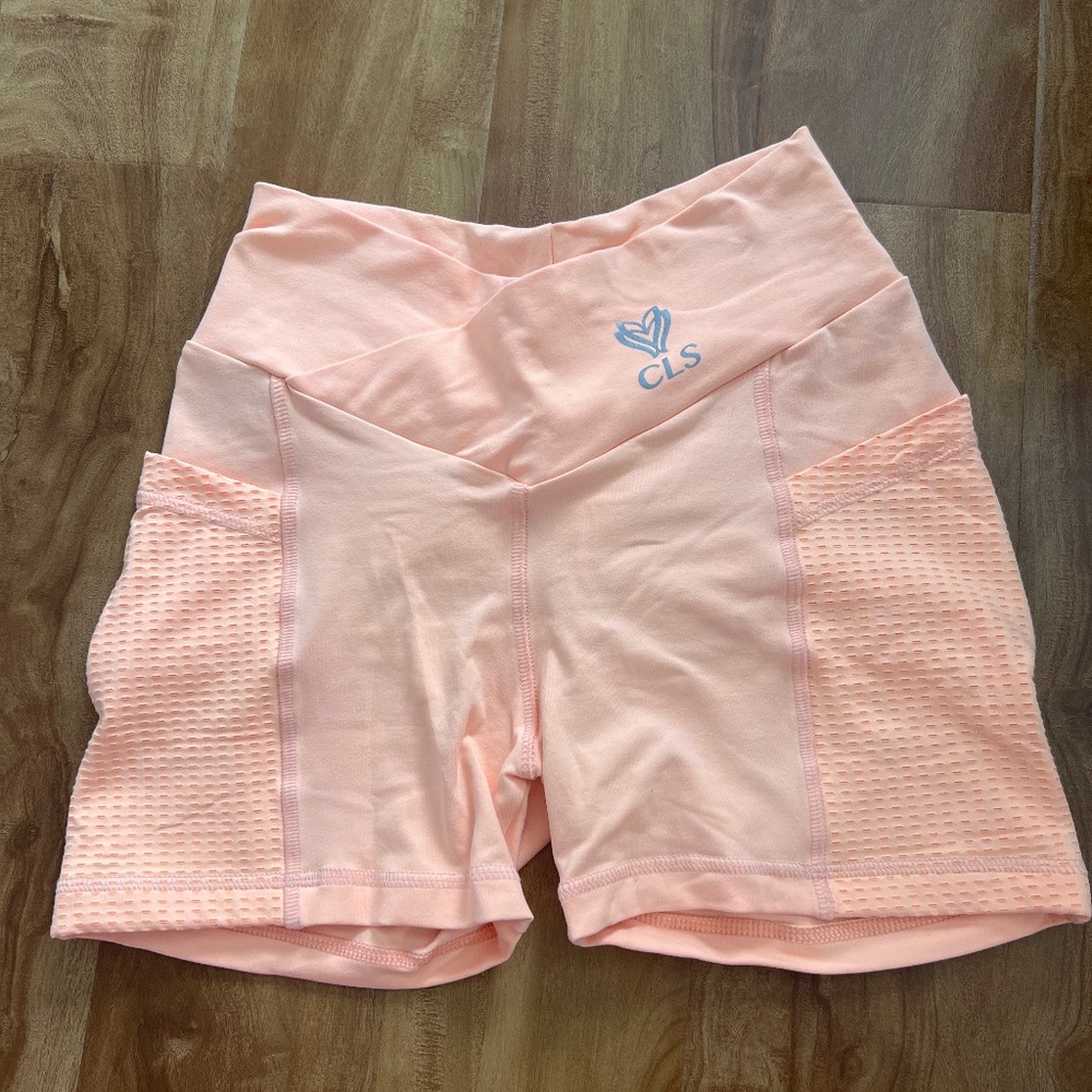 CLS scrunch pocket shorts